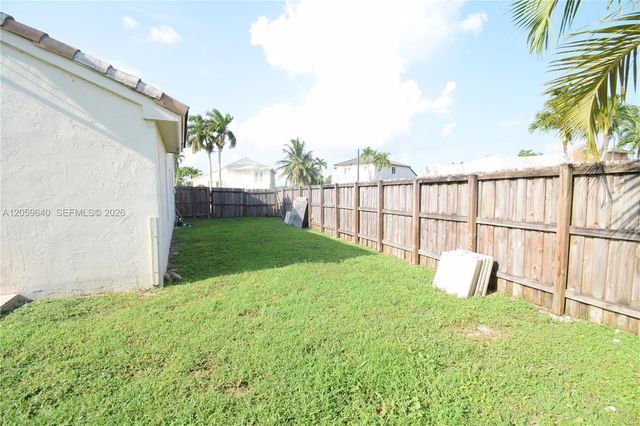 15860 SW 77th St, Miami, FL 33193
