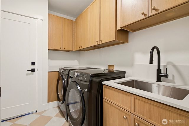 6130 Bayview Drive, Mukilteo, WA 98275
