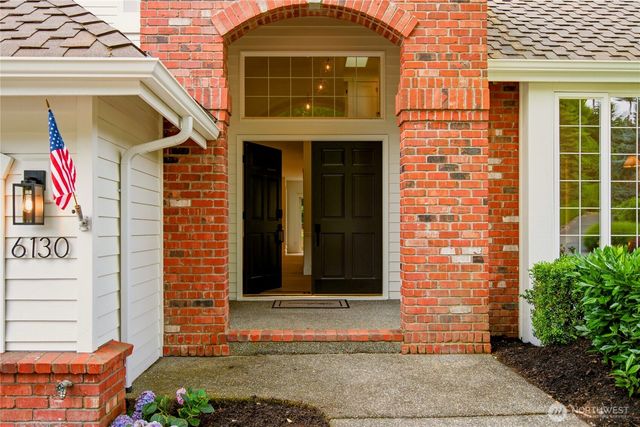 6130 Bayview Drive, Mukilteo, WA 98275