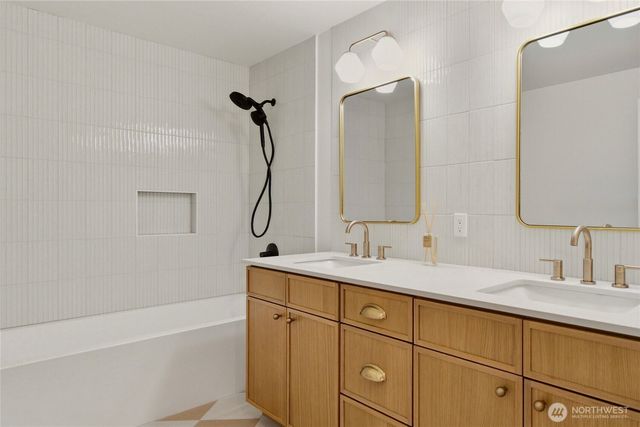 6130 Bayview Drive, Mukilteo, WA 98275