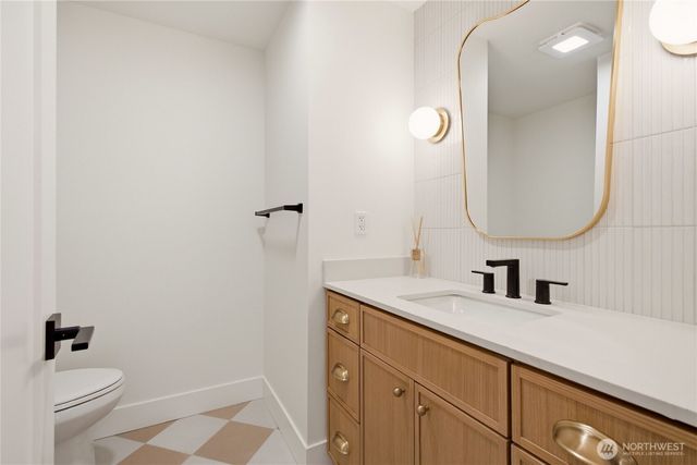 6130 Bayview Drive, Mukilteo, WA 98275