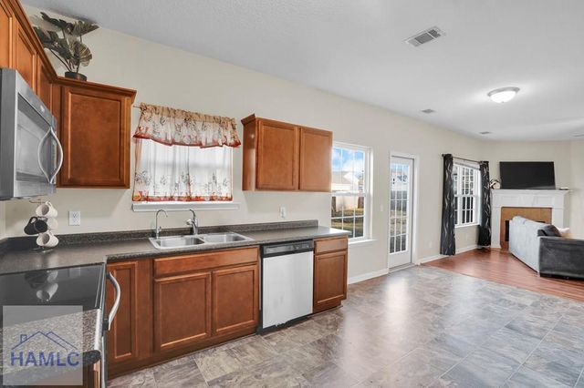 1404 Evergreen Trail, Hinesville, GA 31313