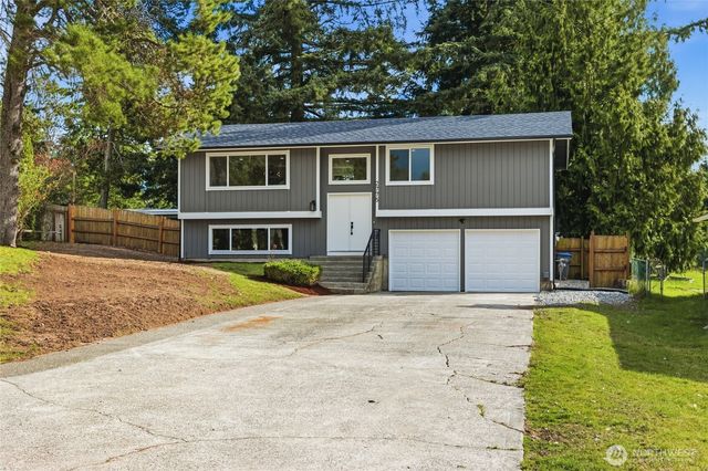 2775 SE Converse Circle, Port Orchard, WA 98366