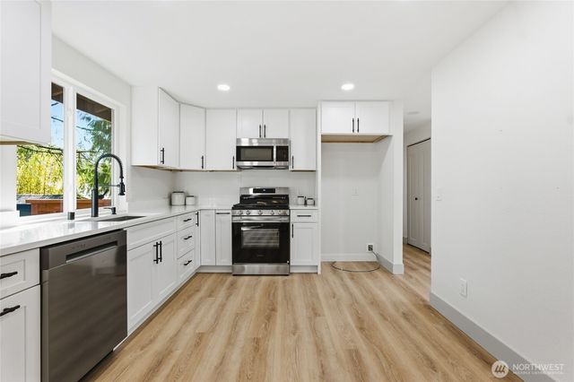 2775 SE Converse Circle, Port Orchard, WA 98366