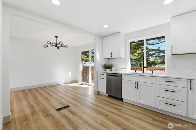 2775 SE Converse Circle, Port Orchard, WA 98366