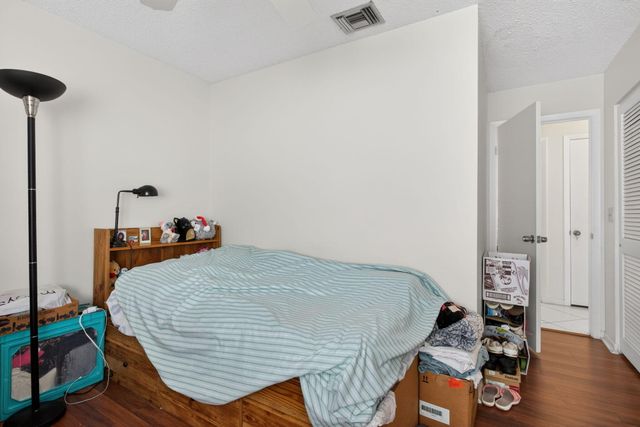 1960 NW 34th Avenue, Coconut Creek, FL 33066