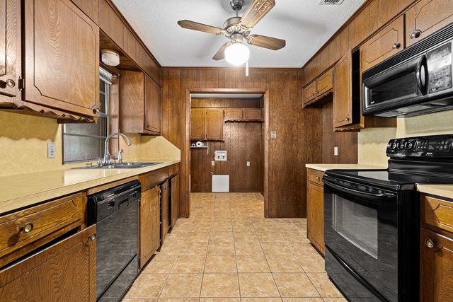 2600 Redbud Street, Kilgore, TX 75662