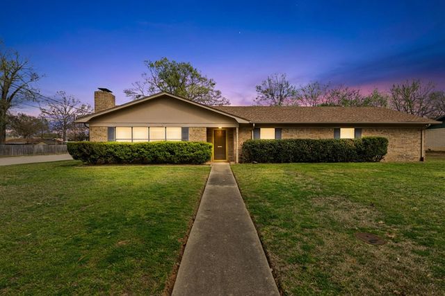 2600 Redbud Street, Kilgore, TX 75662