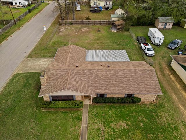 2600 Redbud Street, Kilgore, TX 75662