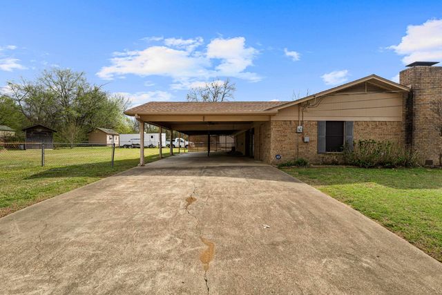 2600 Redbud Street, Kilgore, TX 75662