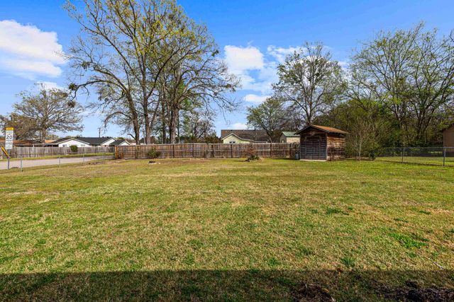 2600 Redbud Street, Kilgore, TX 75662
