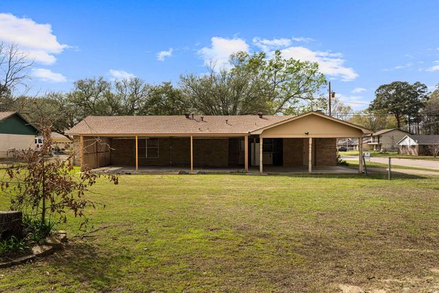 2600 Redbud Street, Kilgore, TX 75662