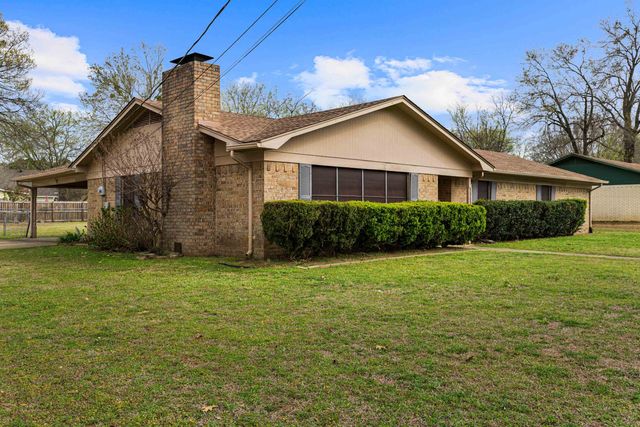 2600 Redbud Street, Kilgore, TX 75662