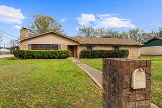 2600 Redbud Street, Kilgore, TX 75662