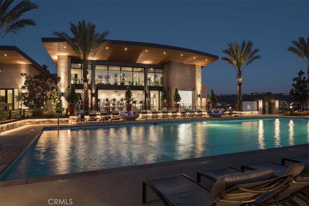 Image 5 of property listing at 2513 Everly Court, San Diego, CA 92108