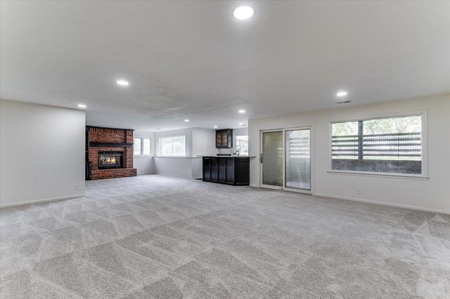 11806 W Alderny Ct, Wichita, KS 67212