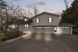 115 Glenwood DRIVE, Williams Bay, WI 53191