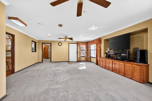 1839 County Road 121, Gainesville, TX 76240