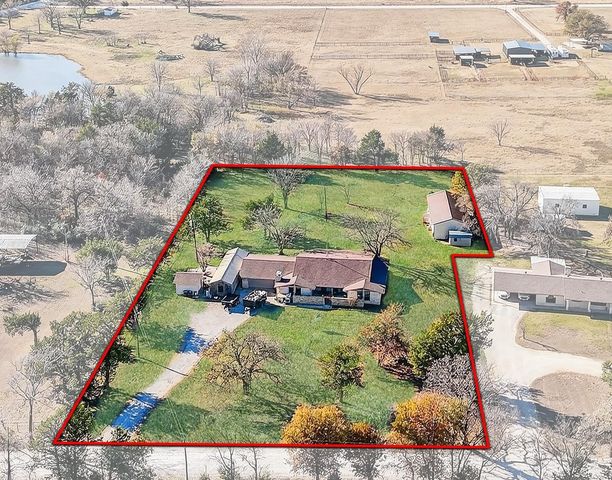 1839 County Road 121, Gainesville, TX 76240