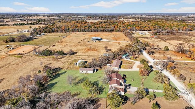 1839 County Road 121, Gainesville, TX 76240