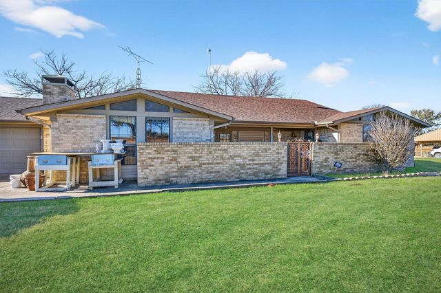 1839 County Road 121, Gainesville, TX 76240