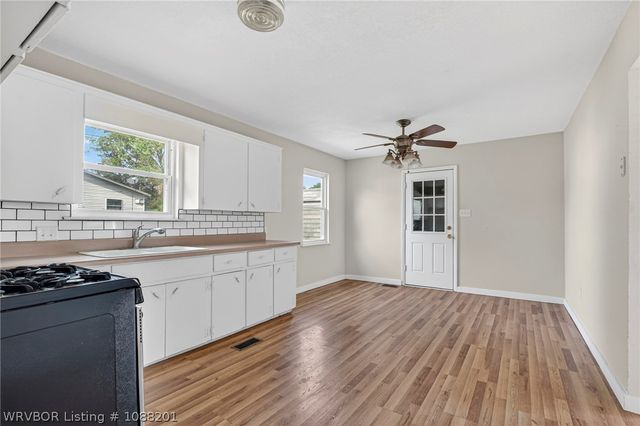 407 Spruce Street, Van Buren, AR 72956