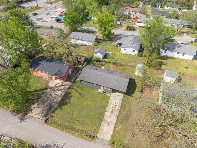 407 Spruce Street, Van Buren, AR 72956