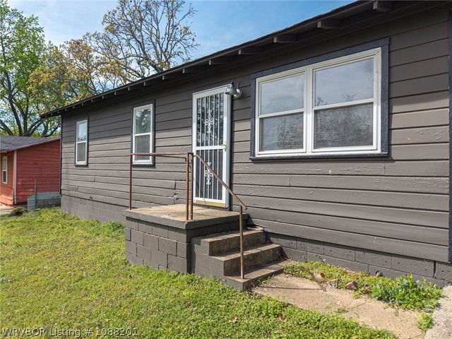 407 Spruce Street, Van Buren, AR 72956
