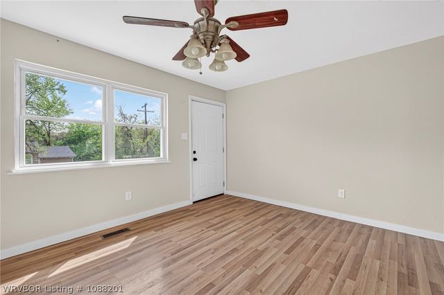 407 Spruce Street, Van Buren, AR 72956