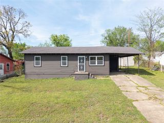 407 Spruce Street, Van Buren, AR 72956