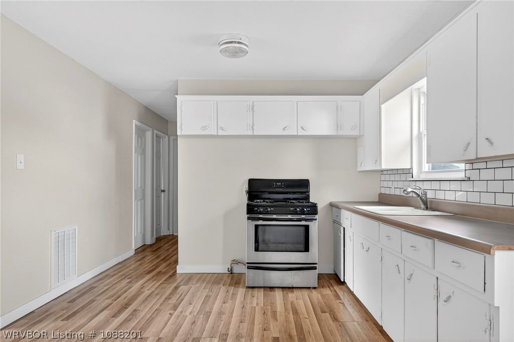 407 Spruce Street 407 Spruce Street