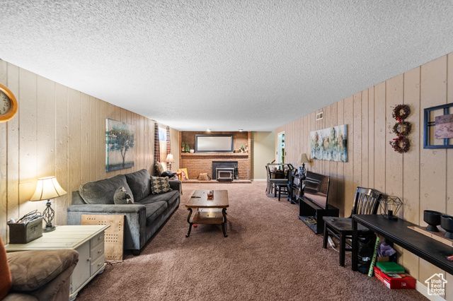 1602 S 550 W, Woods Cross, UT 84087