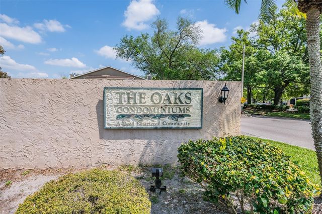 4208 WINDING MOSS TRAIL 102, Tampa, FL 33613