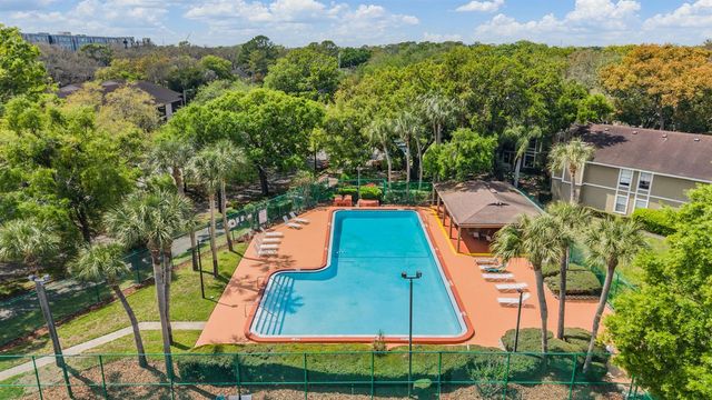 4208 WINDING MOSS TRAIL 102, Tampa, FL 33613