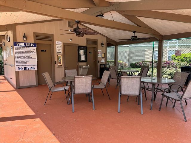 4208 WINDING MOSS TRAIL 102, Tampa, FL 33613