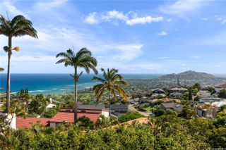 1875 Kihi Street, Honolulu, HI 96821