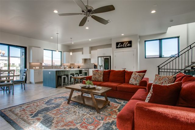 410 Melba Street 4, Dallas, TX 75208