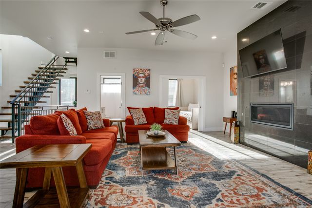 410 Melba Street 4, Dallas, TX 75208