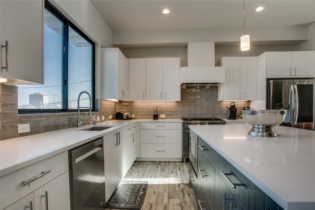 410 Melba Street 4, Dallas, TX 75208