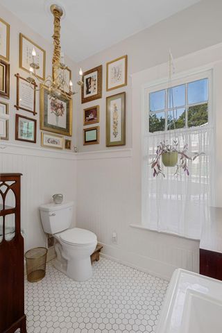 407 Rebecca Ave., Hattiesburg, MS 39401