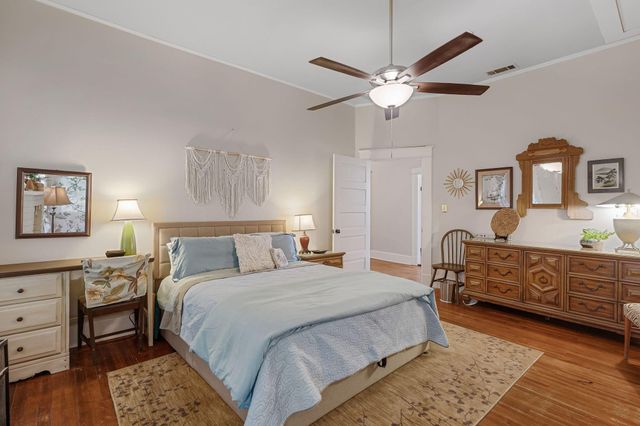 407 Rebecca Ave., Hattiesburg, MS 39401