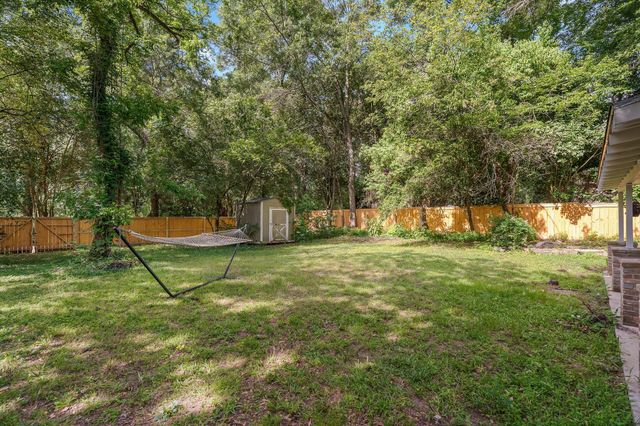 407 Rebecca Ave., Hattiesburg, MS 39401