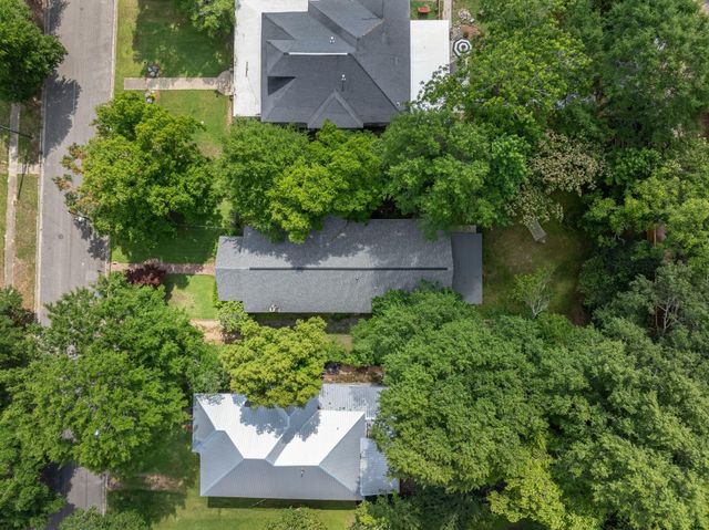 407 Rebecca Ave., Hattiesburg, MS 39401