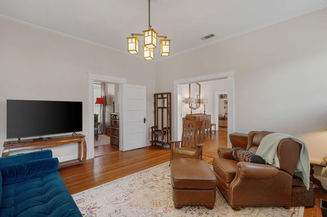 407 Rebecca Ave., Hattiesburg, MS 39401