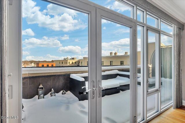 18 Division Street 515, Saratoga Springs, NY 12866