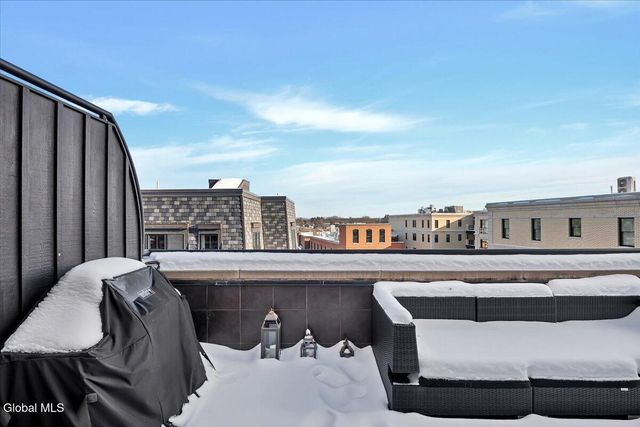 18 Division Street 515, Saratoga Springs, NY 12866