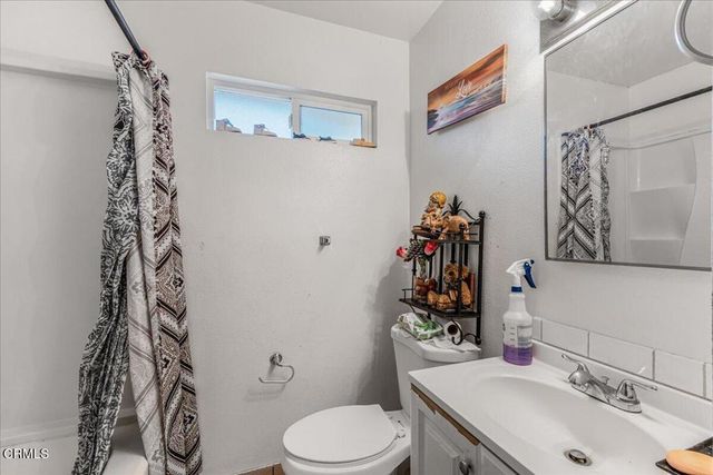 970 Laurel Street W, Oxnard, CA 93033