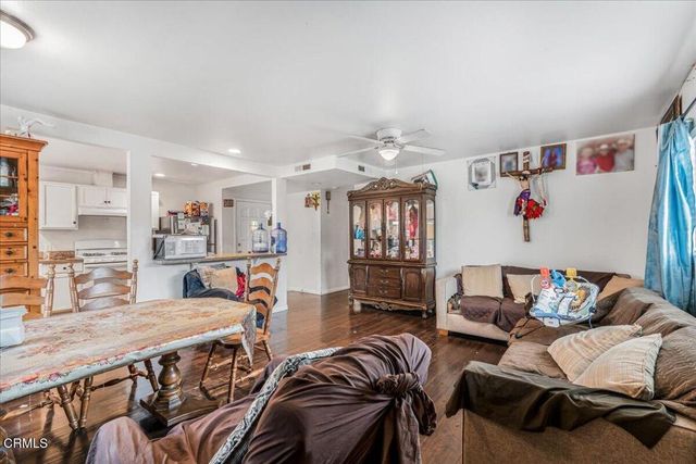 970 Laurel Street W, Oxnard, CA 93033