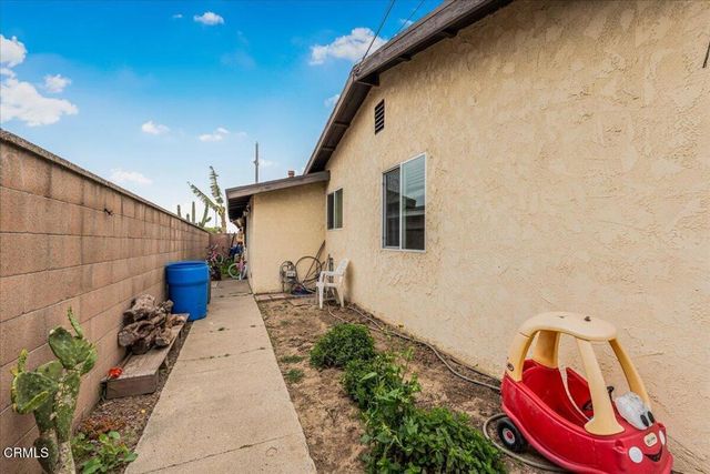 970 Laurel Street W, Oxnard, CA 93033