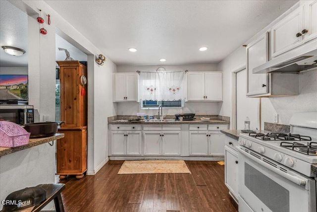 970 Laurel Street W, Oxnard, CA 93033